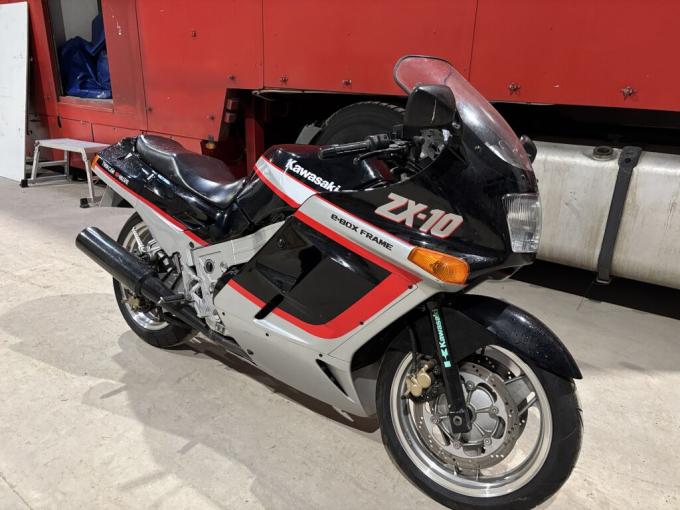 Moto Kawazaki Ninja ZX-10 de 1989