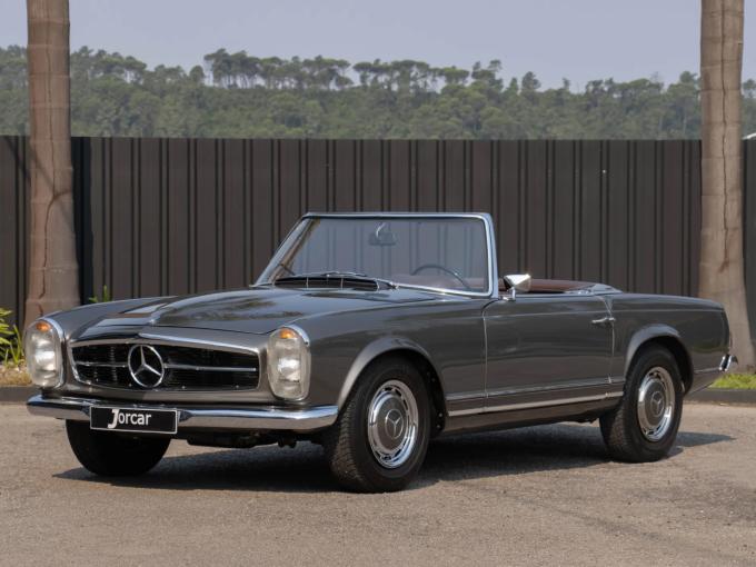 Mercedes-Benz SL 280 Pagode de 1969