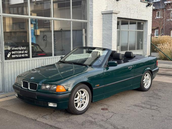BMW 320 i Cabriolet  E36  Cuir Bte Autom.  de 1996