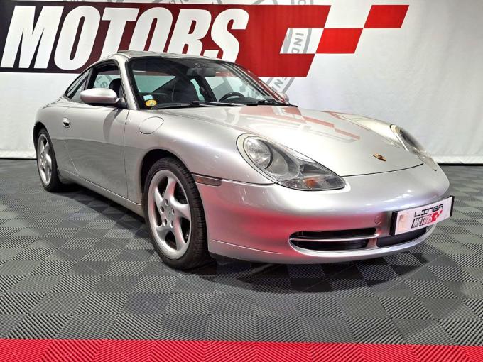 Porsche 996 3.4 300 CH de 2001