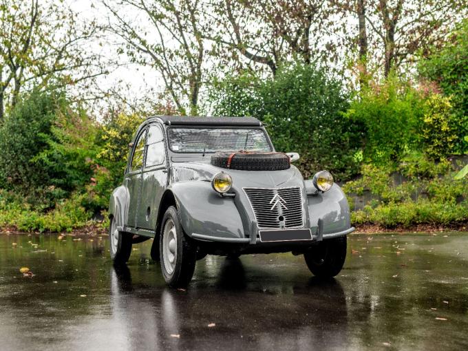 Citroen 2 CV 4x4 Sahara de 1961