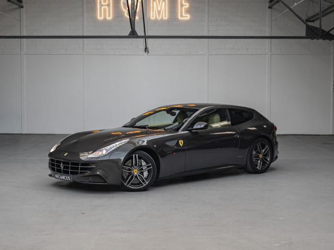 Ferrari FF *Cana di Fucile / Carbone / Ferrari Power* de 2012