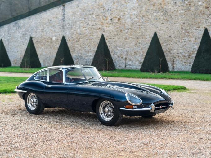Jaguar Type E 3.8 l S&eacute;rie 1 FHC de 1962