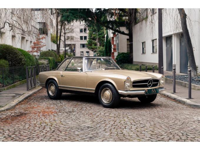 Mercedes-Benz SL 230 Pagode de 1966
