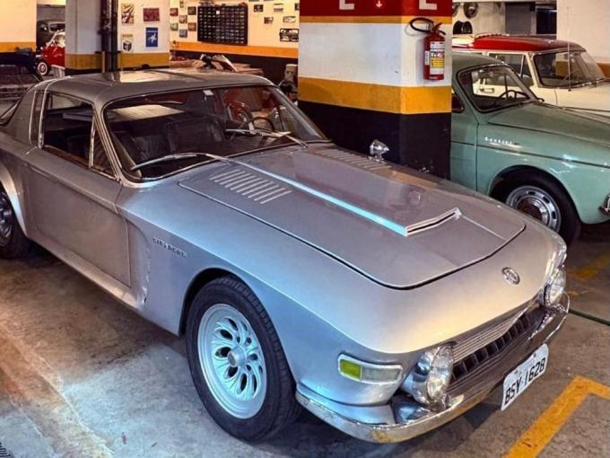 Chevrolet Corvette Brasinca Uirapuru de 1967