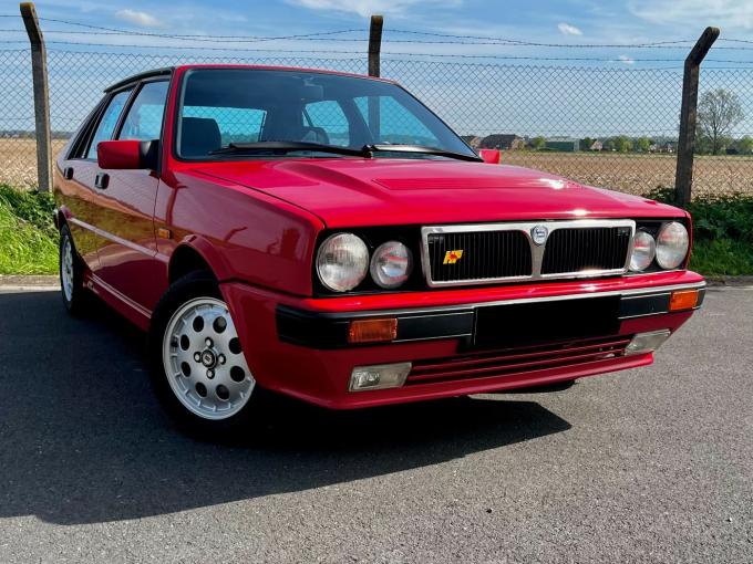 Lancia Delta 1.6 HF Turbo "Rosso Monza" de 1992