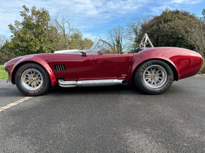 AC Cobra SUPERFORMANCE de 1965