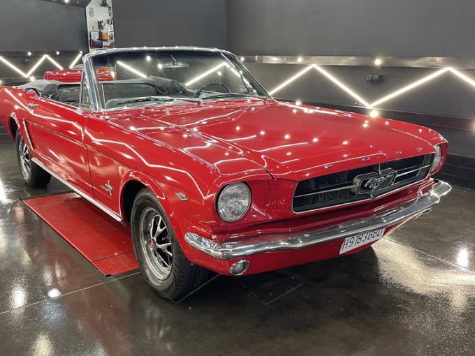 Ford Mustang V8 Cabriolet de 1965