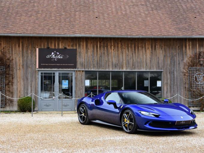 Ferrari 296 GTB - Blue Elettrico - Carbone  de 2023