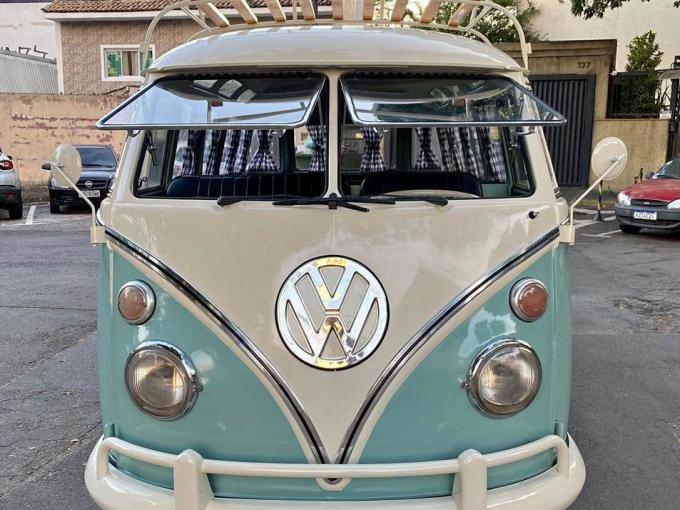 Volkswagen Combi T1 Samba Replica de 1972