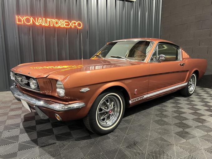 Ford Mustang V8 289 Code K Fastback de 1966