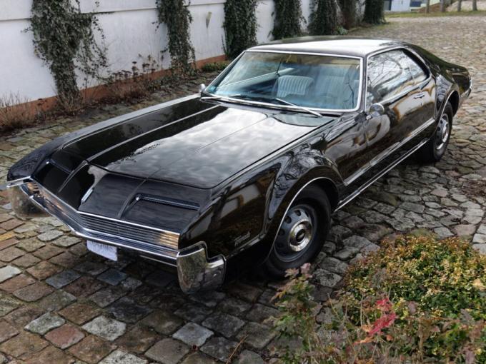 Oldsmobile Toronado V8 7.0 Coupé de 1966