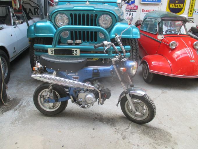 Moto Honda DAX ST 70 de 1984