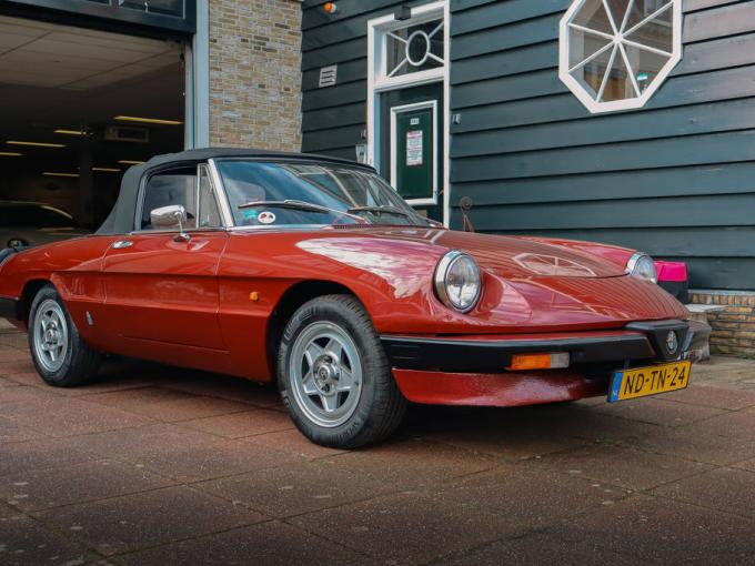 Alfa Roméo Spider 1.6 Aerodinamica de 1983
