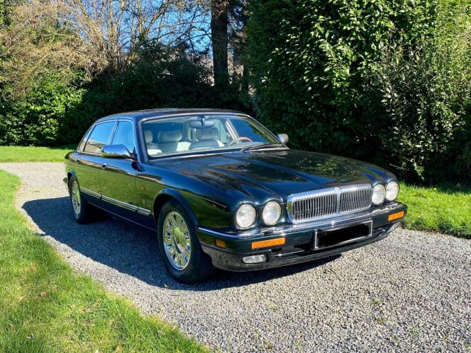 Daimler Série XJ Century  de 1996