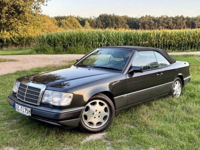 Mercedes-Benz CE 300 -24 Cabriolet de 1993