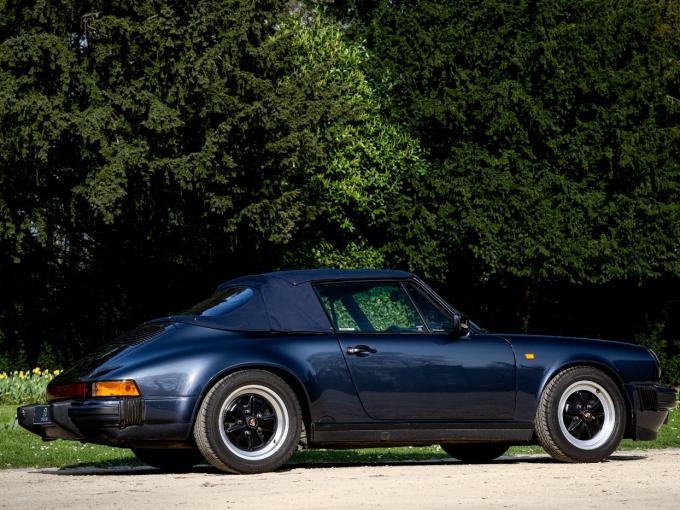 Porsche 911 3.2L Cabriolet - 5 Speed Manual de 1989