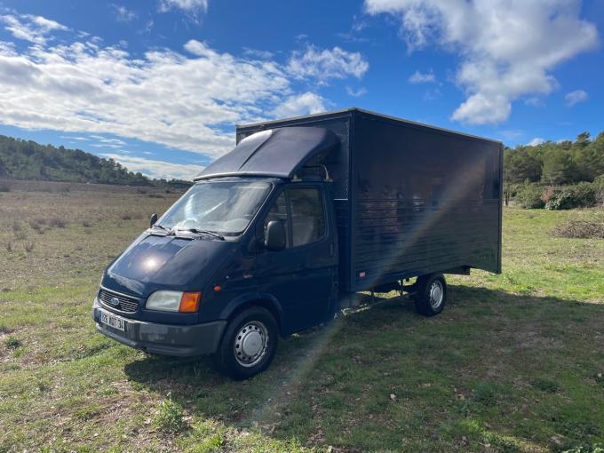 Ford Transit porte voiture ferm&eacute;e de 1991