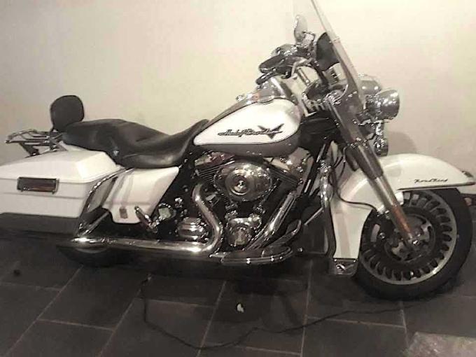 Moto Harley Davidson Road King FLHR 2009 -  Excellent &eacute;tat de 2009