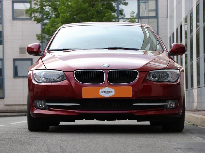 BMW Série 3 320i coup&eacute; de 2011