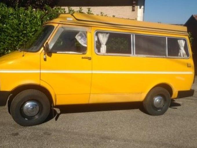 Bedford Van CF250 de 1981