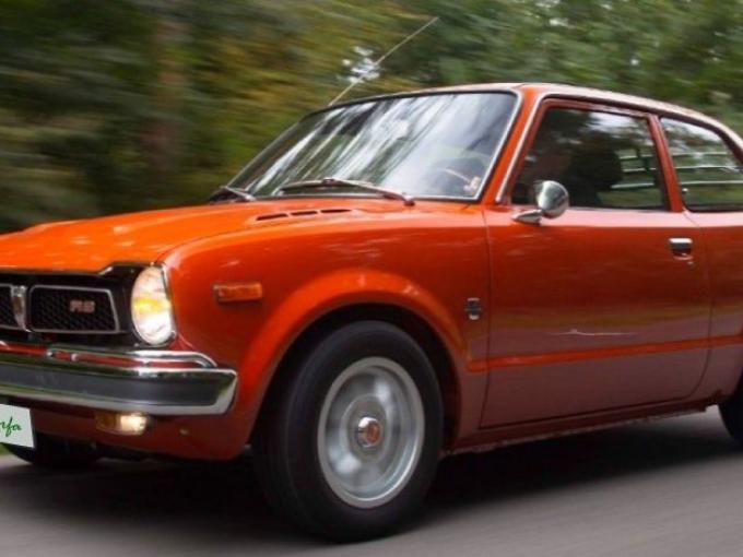 Honda Civic 1200 RS Replica de 1974