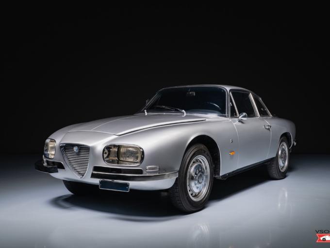 Alfa Roméo 2600 Sprint Zagato -  Incoming : Very rare Alfa Romeo Zagato! de 1968