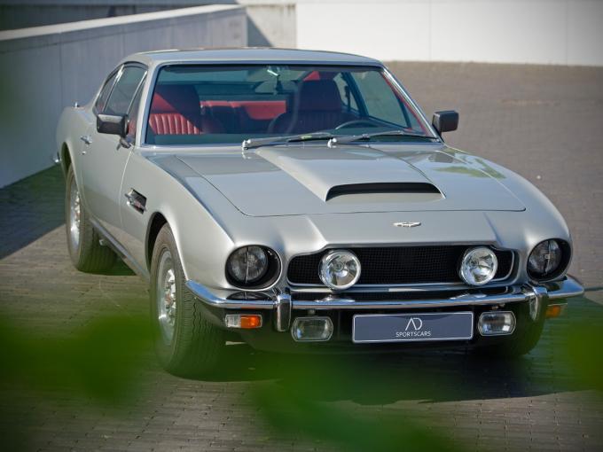 Aston Martin V8 1977 | R.S. Williams Maintained de 1977