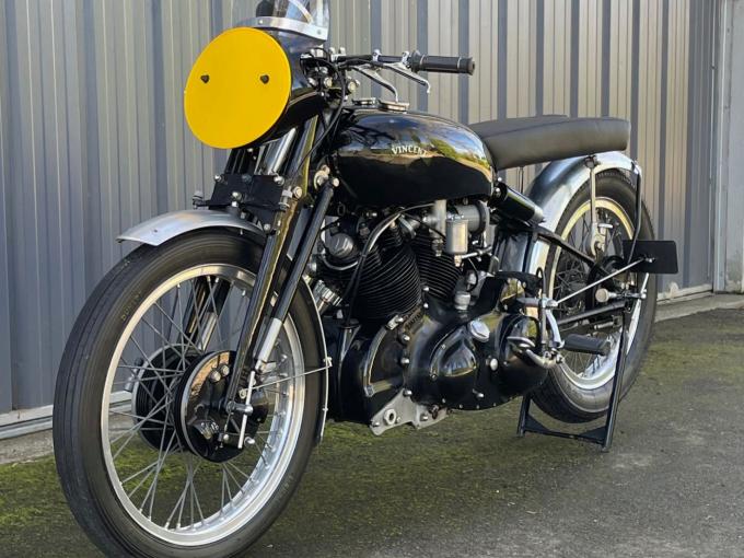Moto Vincent Black Shadow Spéc. Black Lightning de 1951