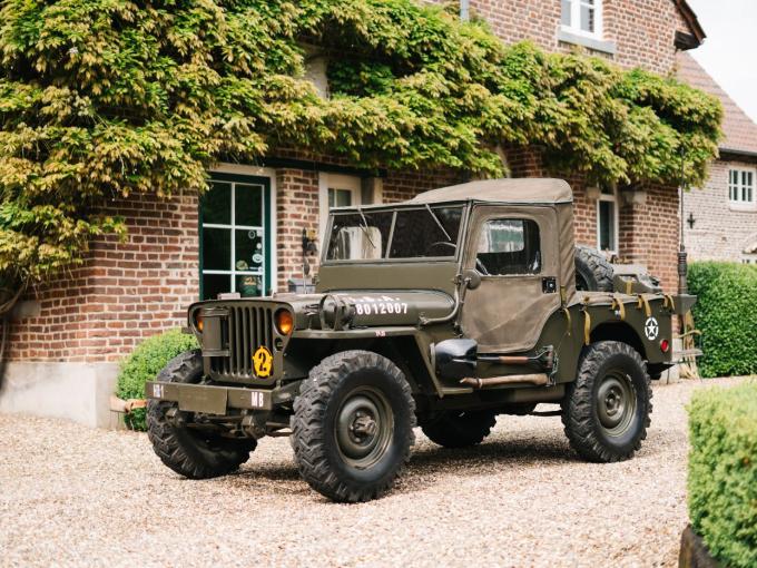 Willys Overland LWB ("ambulance" de 1965