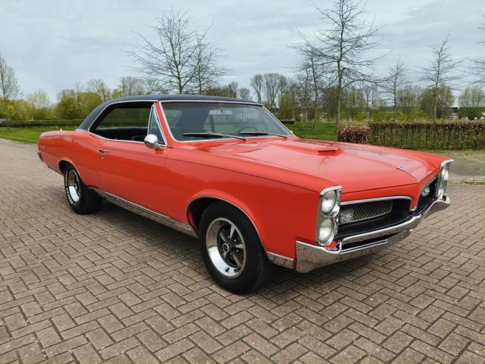 Pontiac GTO V8 6.6 L de 1967