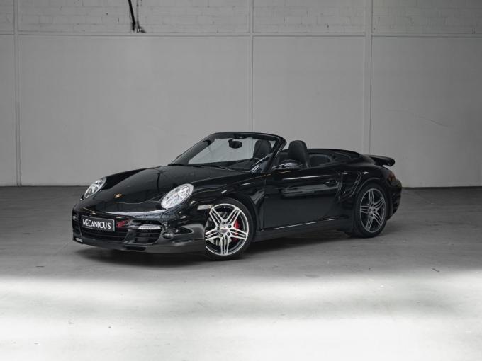 Porsche 997 Turbo cabriolet  *Faible kilom&eacute;trage* de 2008