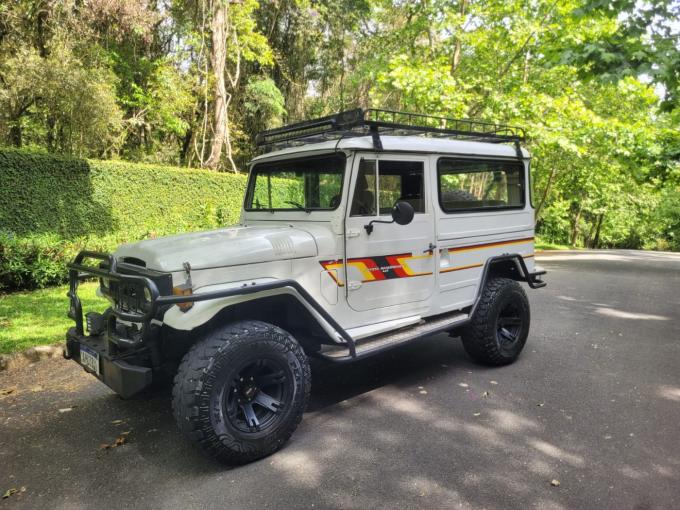 Toyota Land Cruiser Bandeirante br&eacute;silien de 1981