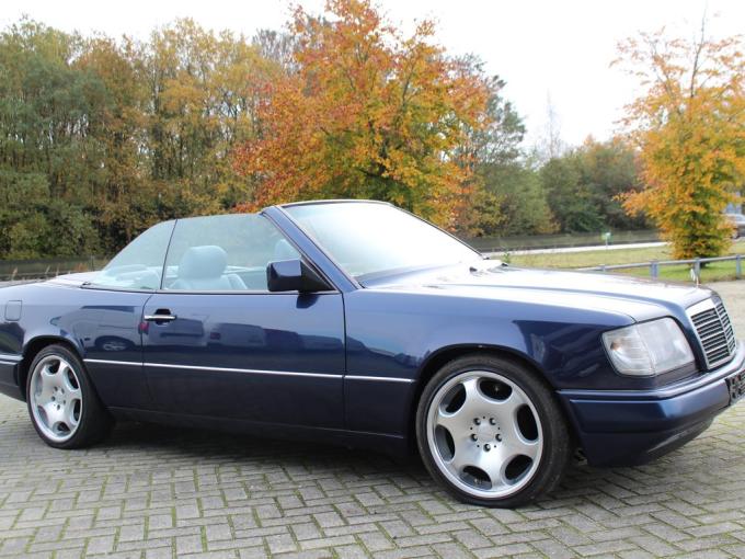 Mercedes-Benz E class 200 Cabriolet de 1995