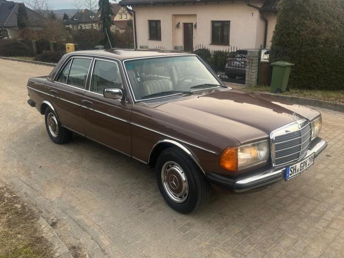 Mercedes-Benz 250 (W123) de 1980