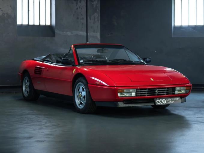 Ferrari Mondial T cabriolet de 1990