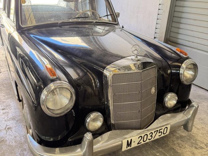 Mercedes-Benz Ponton 220 S de 1958