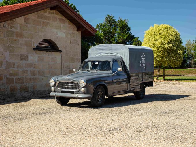 Peugeot 403 Camionnette Bâchée de 1967