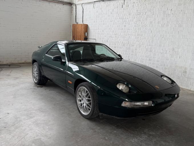 Porsche 928  de 1984