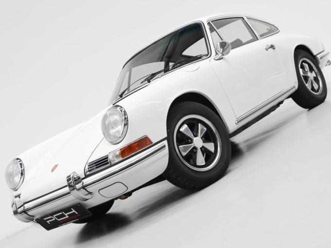 Porsche 911 T SWB 1967 - Fully Restored By Kremer ! - Matching de 1968