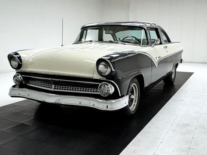 Ford Fairlane Crown Victoria Coupé 2 Door Hardtop de 1955