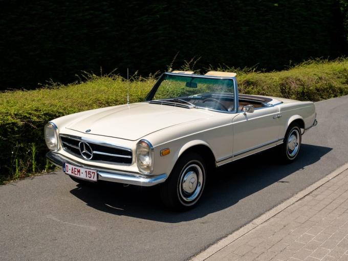 Mercedes-Benz SL 230 Pagode de 1966