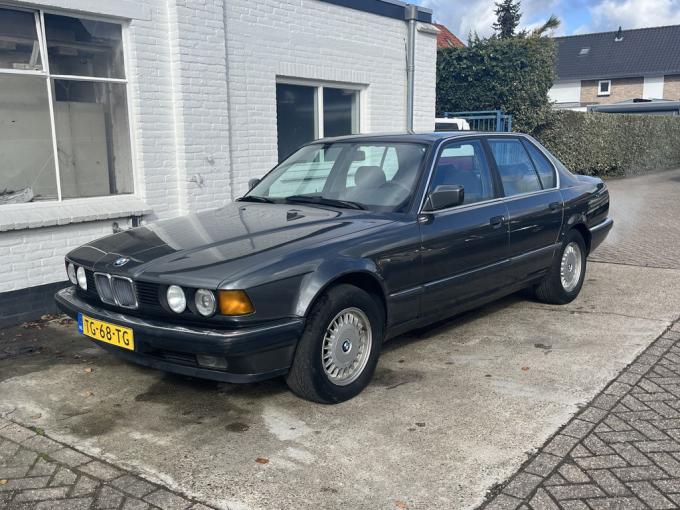 BMW Série 7  735i de 1988