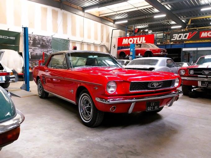 Ford Mustang Coup&eacute; V8 de 1966