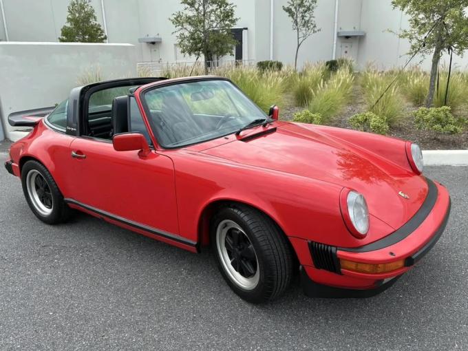 Porsche 911 Carrera Targa de 1986