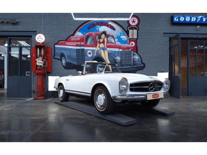 Mercedes-Benz SL 280 PAGODE de 1970