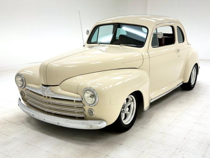 Ford Deluxe Super Coupe de 1948