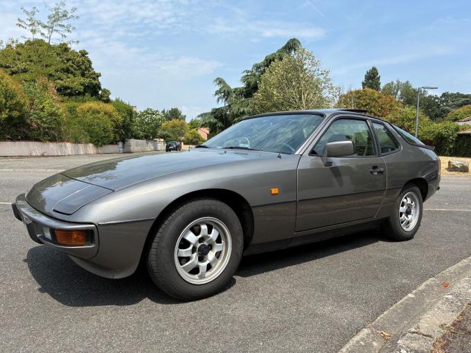 Porsche 924  de 1984