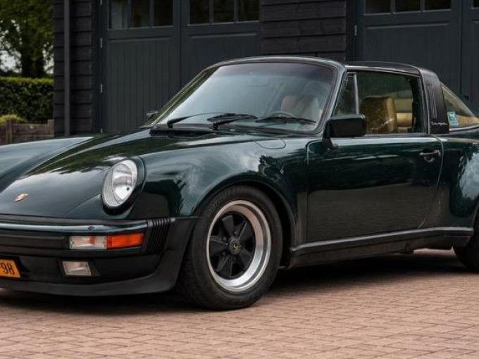 Porsche 911 targa  de 1976