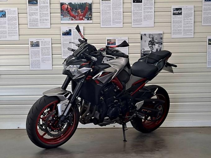 Moto Kawazaki Z900 A2 1&egrave;re Main de 2023